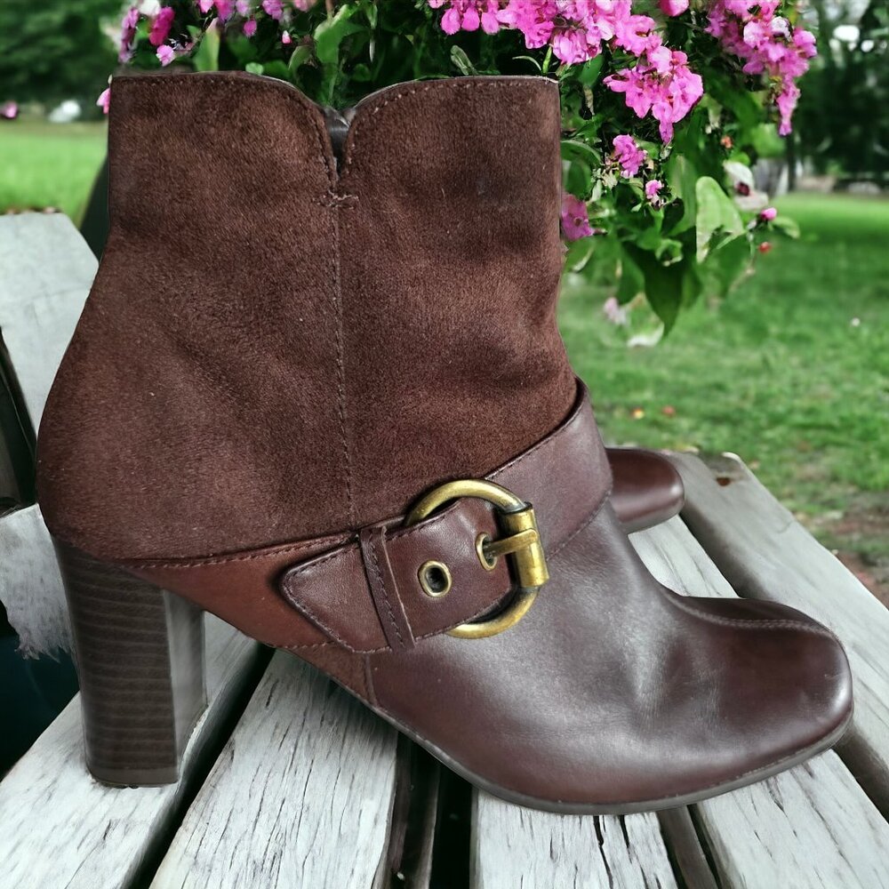 BARE TRAPS ( 7.5 ) "Talania" Brown Suede Leather Ankle Block Heel Side Zip Boots